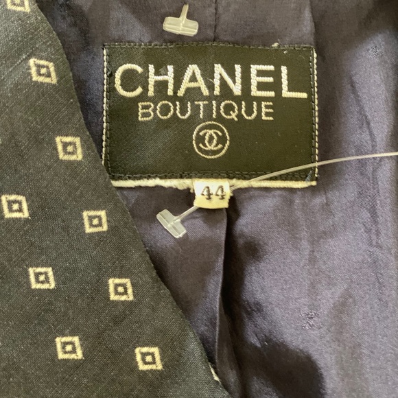 ๐ซSOLD๐ซAuthentic Chanel Skirt Set - Picture 7 of 8